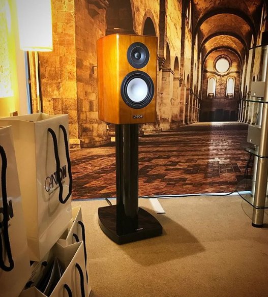 olympiahifi's tweet photo. Выставка "HIFI Convention-18", Freiburg (24-25 февраля 2018). #hifishow #hificonvention #hificonvention18 #hificonvention2018 #hifi #hifiaudio https://t.co/sklhWeCfIn