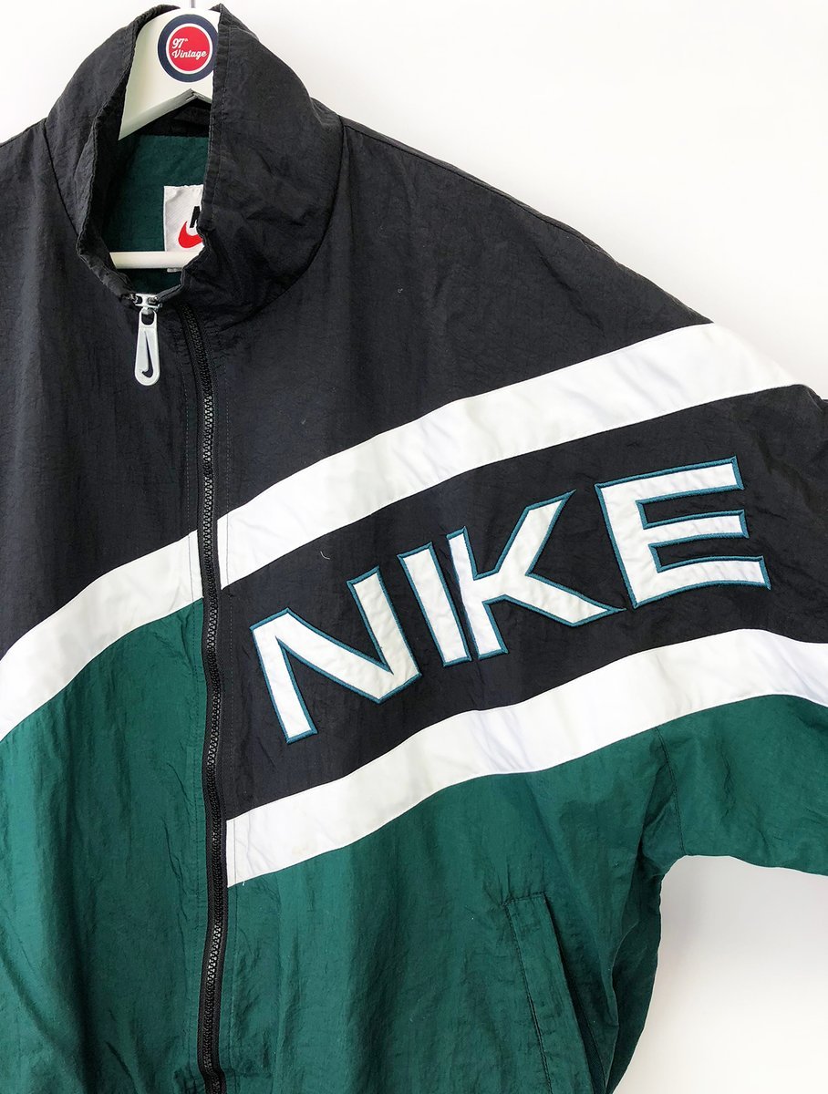 VintageWorId's tweet photo. Vintage Nike https://t.co/tZyd4B9ttl