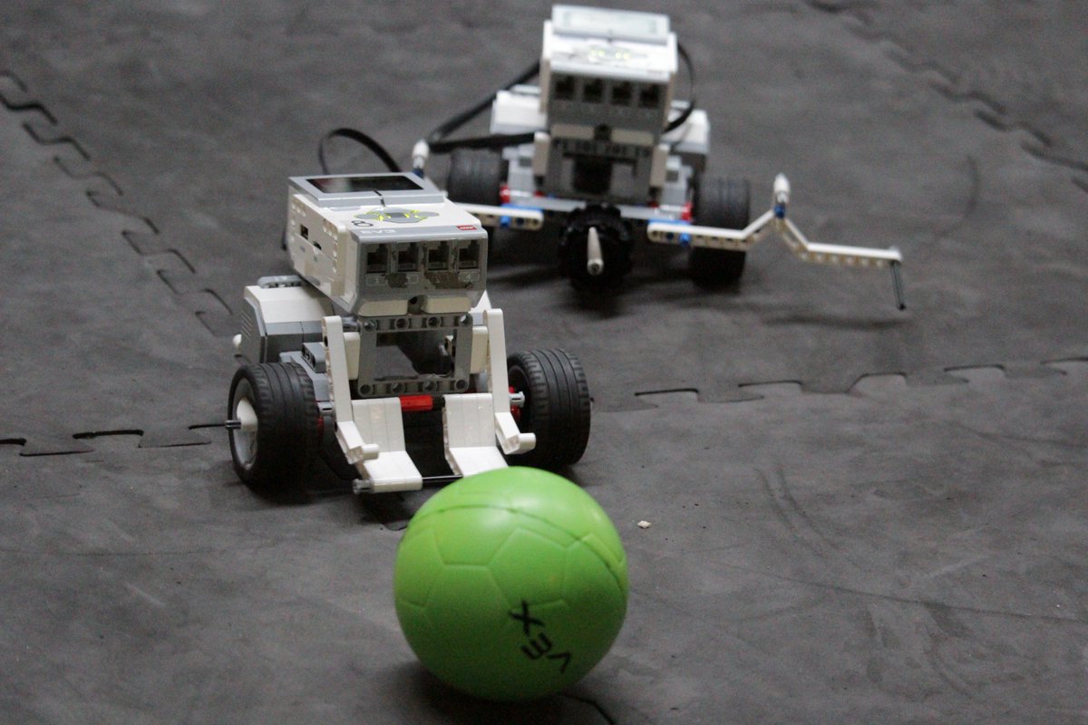 Congratulations to <a href="/palmers_cross/">Palmers Cross</a> who have won the Lego Robotics Challenge 2018 !!! 🎉🏆🎉

1st Place - Palmers Cross  
2nd Place - St Anthonys
3rd Place - Eastfield

Well done to everyone who has taken part

@LEGOeducationUK #edtech #ipaded #Education #robotics #WINNER