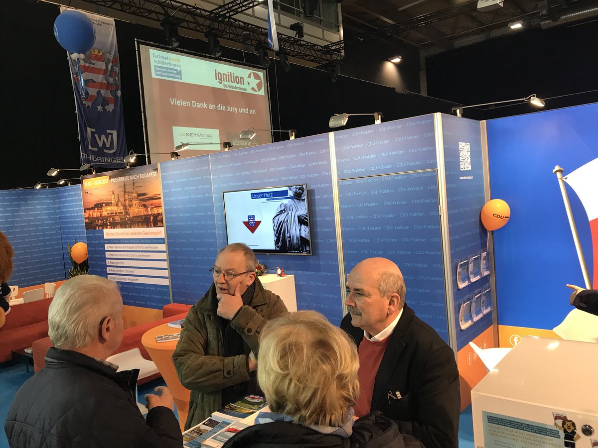 Buehlandreas's tweet image. Zur Thüringenausstellung stand ich mit meinem Kollegen Herbert Wirkner beim Stand der @cdu_fraktion_th präsent für Fragen und Antworten zur Verfügung. Das Angebot wurde rege genutzt! #immervorOrt