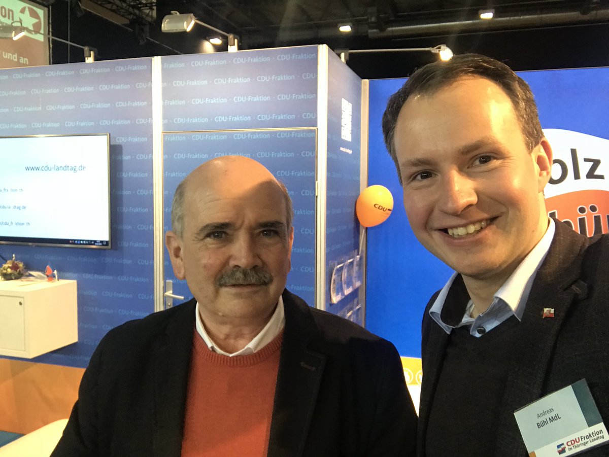 Buehlandreas's tweet image. Zur Thüringenausstellung stand ich mit meinem Kollegen Herbert Wirkner beim Stand der @cdu_fraktion_th präsent für Fragen und Antworten zur Verfügung. Das Angebot wurde rege genutzt! #immervorOrt