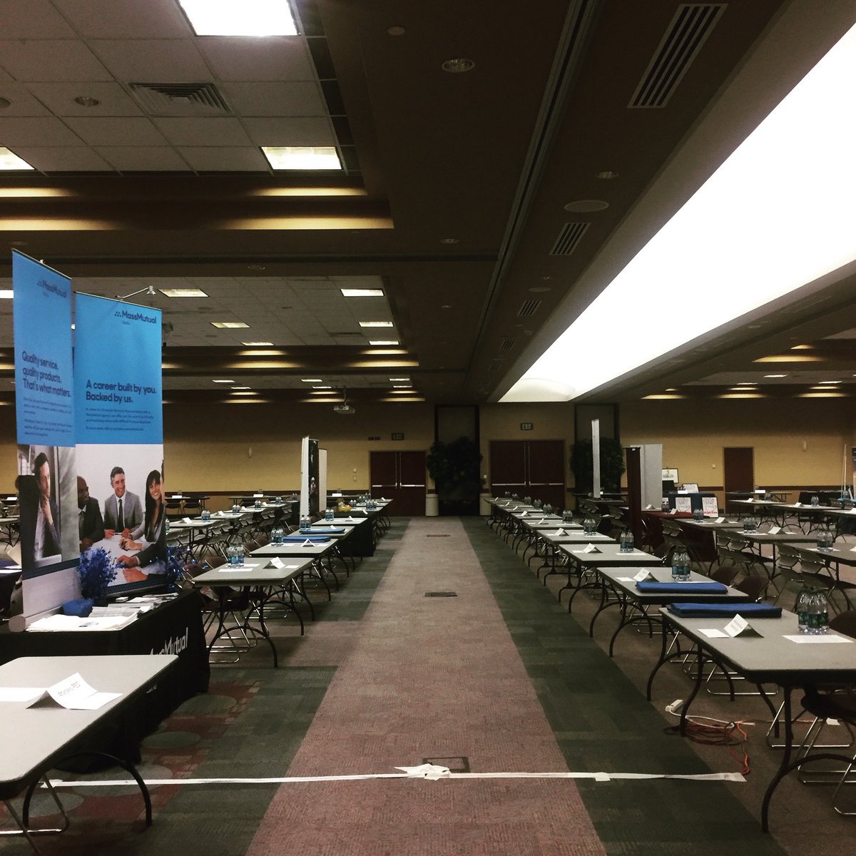 CareerSvcsBSU's tweet photo. The calm before the storm! #boisestate #2018SpringCareerFair! #makecollegecount! 💙🧡 ^ms https://t.co/1uUthkDDcB
