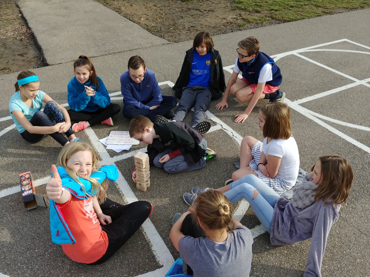 senorwolf7's tweet photo. TP 5th graders got to enjoy the nice weather this morning and play some Spanish Jenga! @terraceparkelem @TPE5thGrade https://t.co/wl33iMw2js
