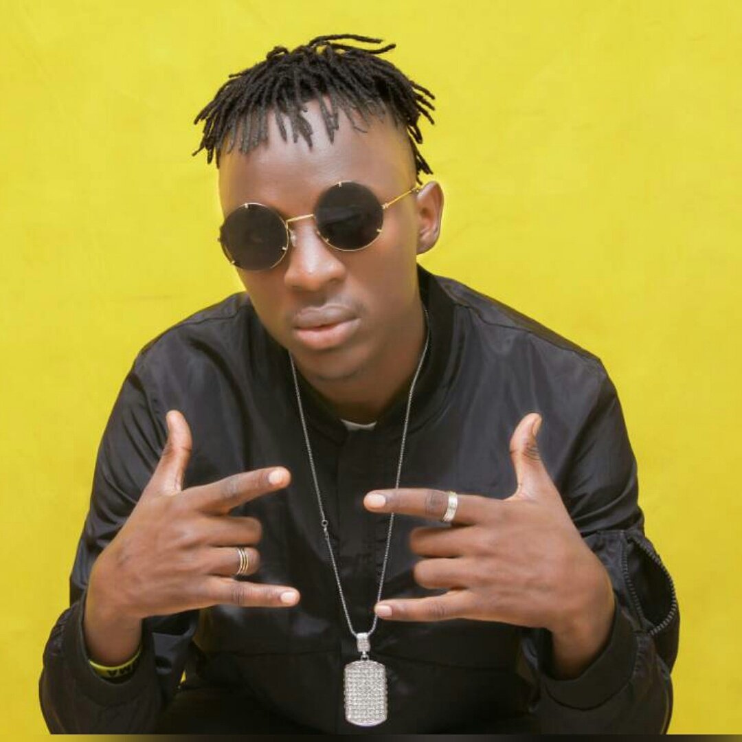 KingfoxR's tweet photo. My Assassinz Tomorrow lets all link up at Club Game as I will be Premiering "TULIKU HIGHWAY" Audio Live. Come see the magic as I will be performing Ddala ft Pallaso

 #DdalaGeneration 🔥🔥🔥🔥
#TulikuHighWayPROBLEM 🚦🚧🚦🚧🚦 https://t.co/UhkP2WKgYB