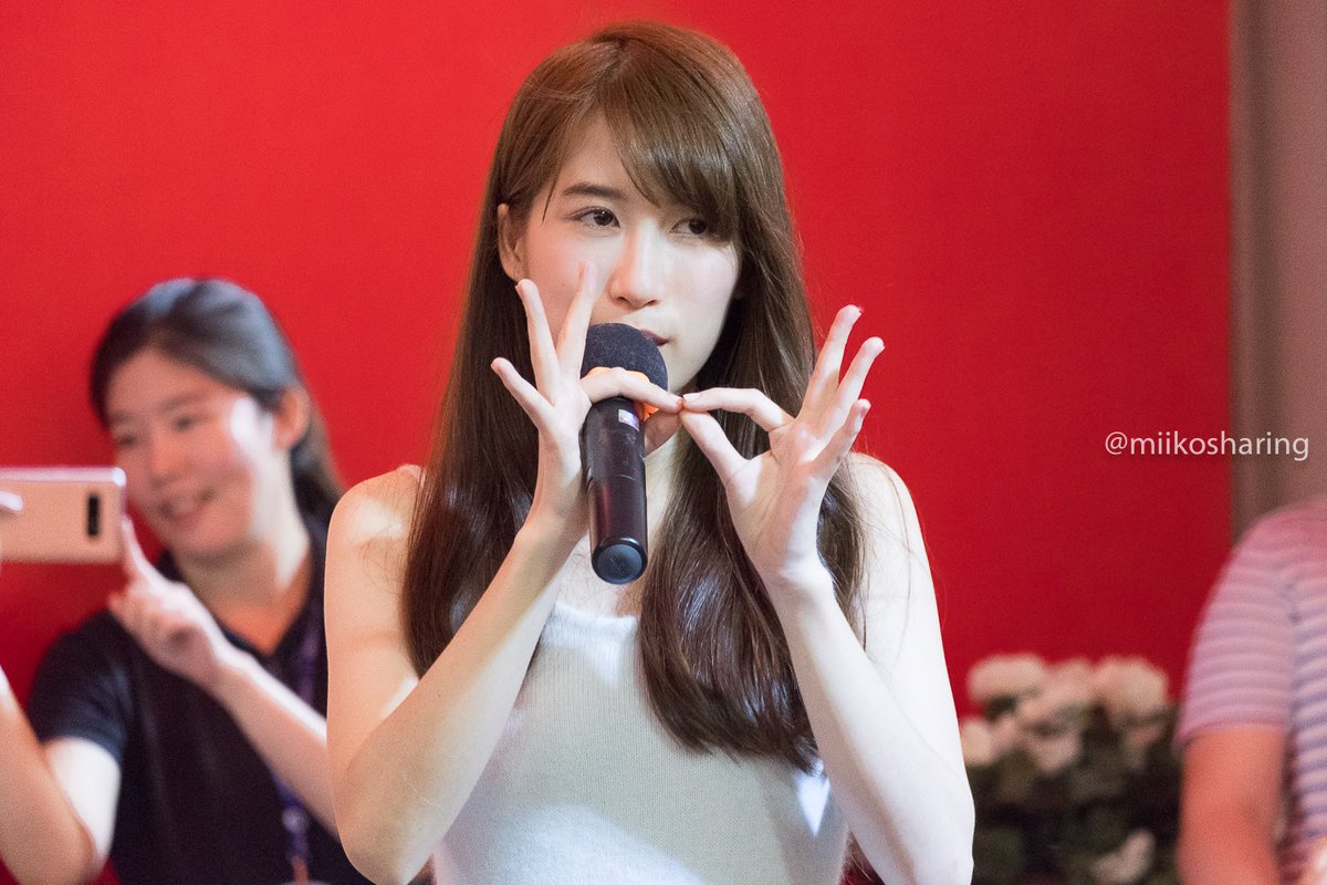 ① ⑤ ③ ⓒ ⓜ 👩🏻 tweet media