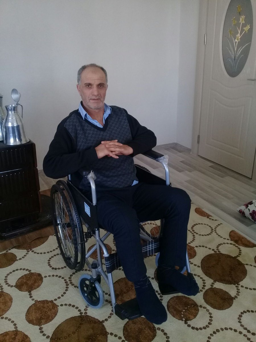 Vanliamcan's tweet photo. Tekerlekli sandalyesini teslim Etik.Hayırlı olsun.Allah Devletimizden Ve Hayırsever Halkımızdan Razi olsun.@drbetulsayan @valizorluoglu @MehmetYasar65 @reyhanaydiin @nevzatcicek @ersoydede @kacsaatoldunet @MahmutGulacar @mahmutgurcan @YlmazTekin3 @Fazil65Fazil @vanobjektif65 https://t.co/SQJrniJhow