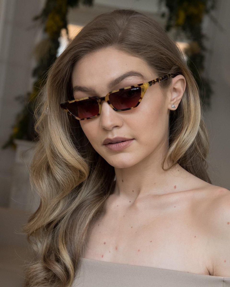 Gigi Hadid Source On Twitter Gigi Hadid At The Launch Of