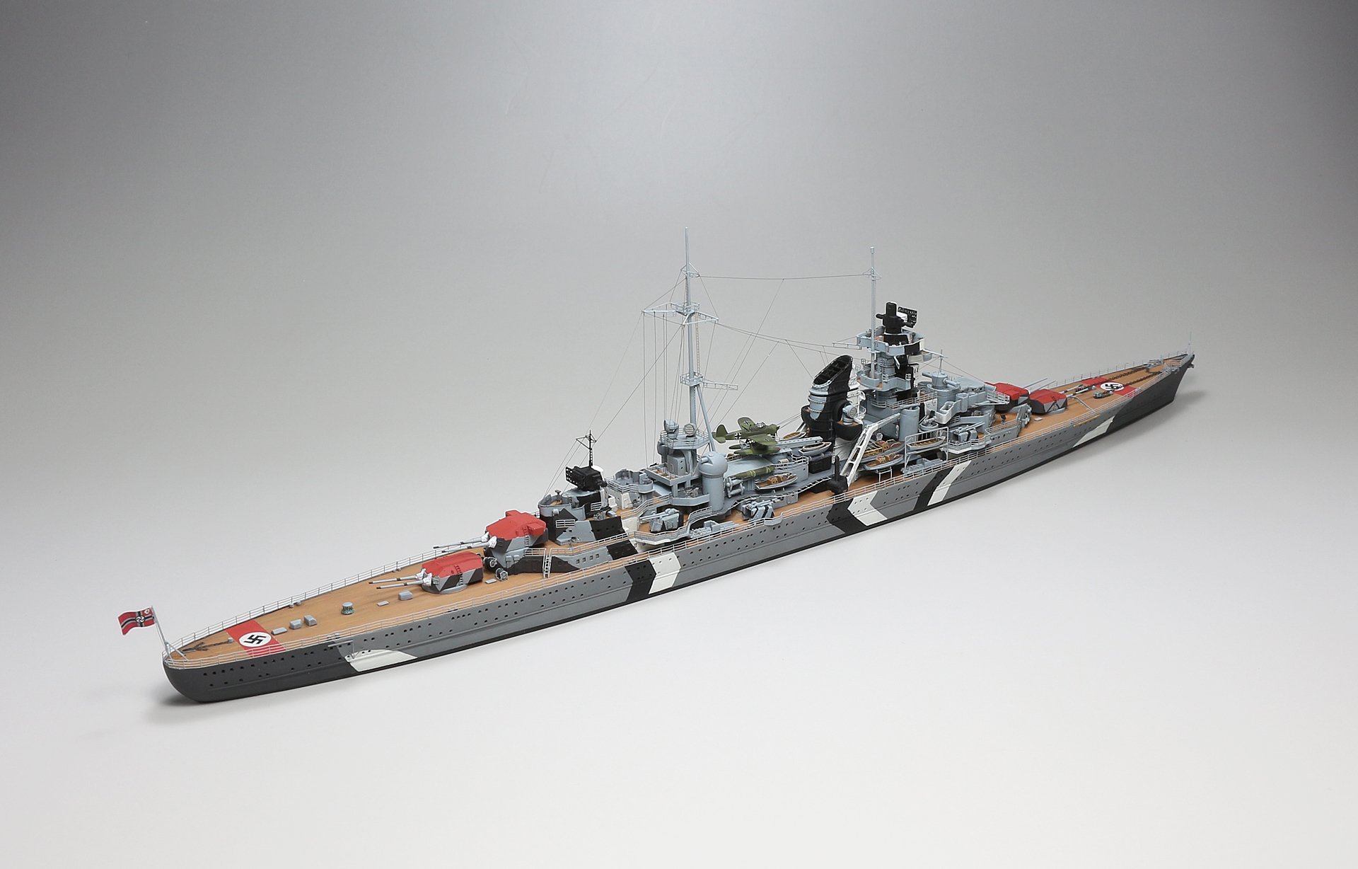 フライホークモデル 1/700 ドイツ海軍重巡洋艦 プリンツオイゲン