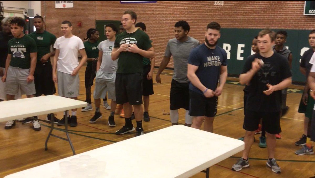 SHHSRebelsFB's tweet photo. Fun time competing this morning #MinutetoWinIt #pingtactoe❌⭕️ #elephantwalk🐘 https://t.co/aWsgFJC4SH