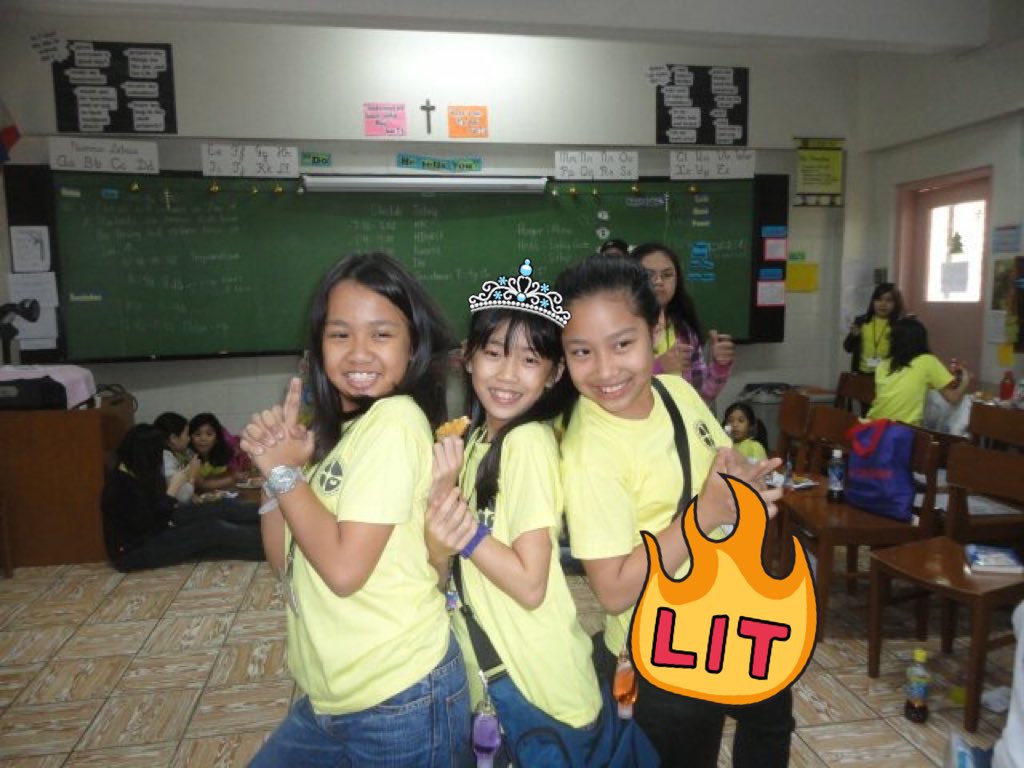 Robyn_De_Guzman's tweet photo. BHBD to my fave asian since gr 3 @haruksinoue ❤️ HAHA love u always &amp; forever!!! even when ure all the way in taft na 😢 https://t.co/GKvHUtEXO6