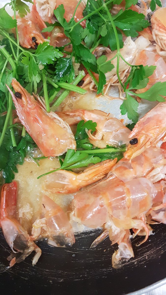 Seabeats2's tweet photo. Prawn stock on the go for my lemon sole dish#yummy#dont waste anything https://t.co/fJuRwgMd8b