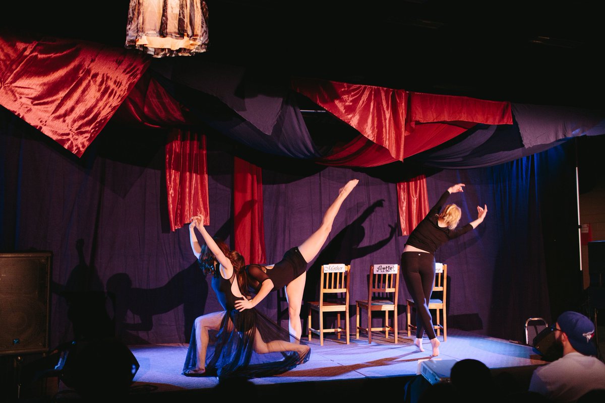 AlbertaMamas's tweet photo. Stephanie Lilley runs @ViVAdanceCo, is a contemporary dancer/choreographer herself &amp; Mother. Her company takes part in the upcoming @SkirtsAFire Festival &amp; she shares with us a little glimpse into her life with her many hats.
https://t.co/kUoOPXDLzw 

#yegherstory #yeg https://t.co/UzhTxxQGPd