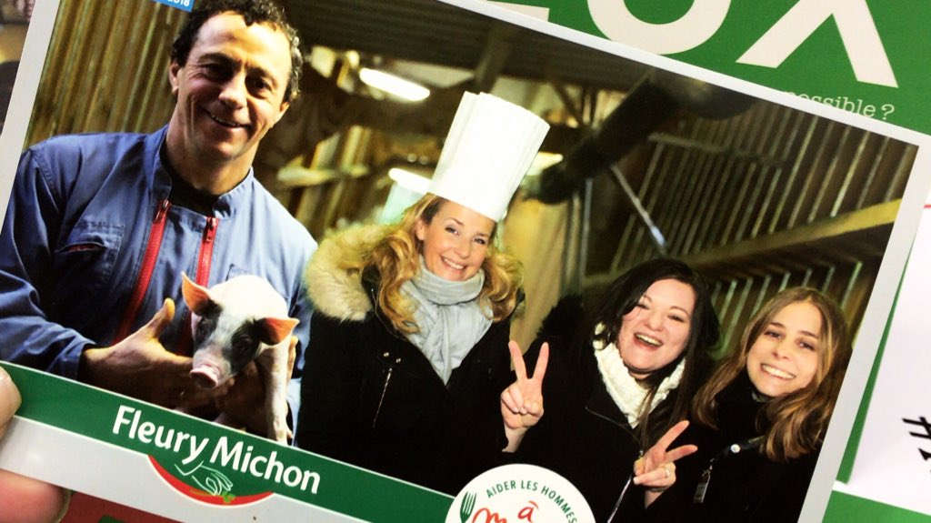 Mimi_Cuisine's tweet photo. Roland, notre Star #FleuryMichon, éleveur de la filière j’aime présent au #sia2018 RDV Hall 1 allée C Stand 098 pour lui poser toutes vos questions 🐷 https://t.co/j8y6wYiH64