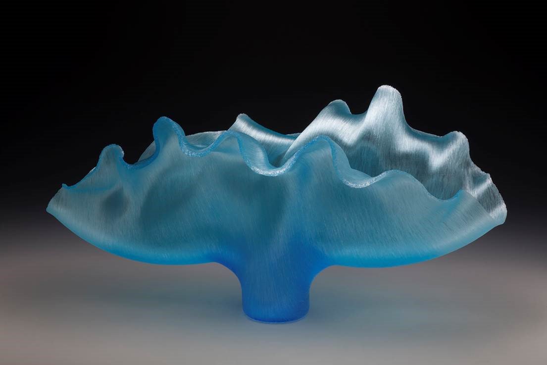 ImagineMuseum's tweet photo. Pictures do not do justice to the beautiful blue hues of this piece, titled "Tempestoso." A must-see in our collection by artist Toots Zynsky. #IMGlass https://t.co/k4yC5NxPbL