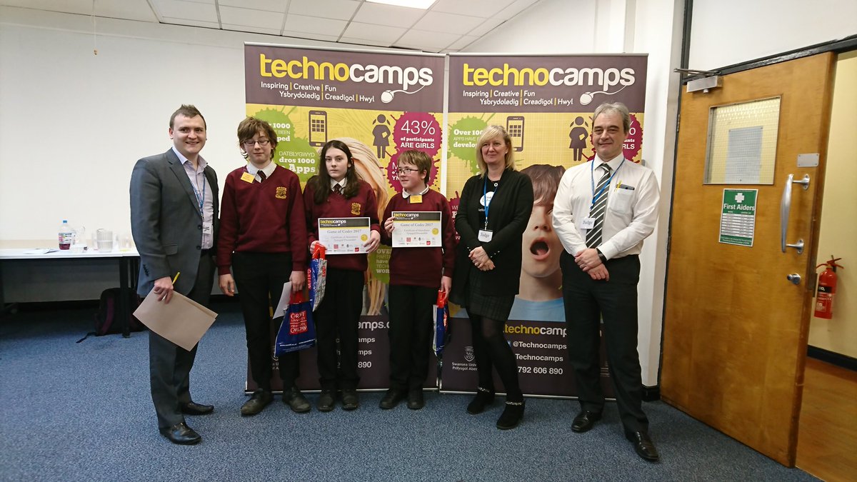 BGComputerSci's tweet image. A fantastic day had by all! Thanks @Technocamps, we will be back next year! @bishopgore #GameOfCode #bishopgore