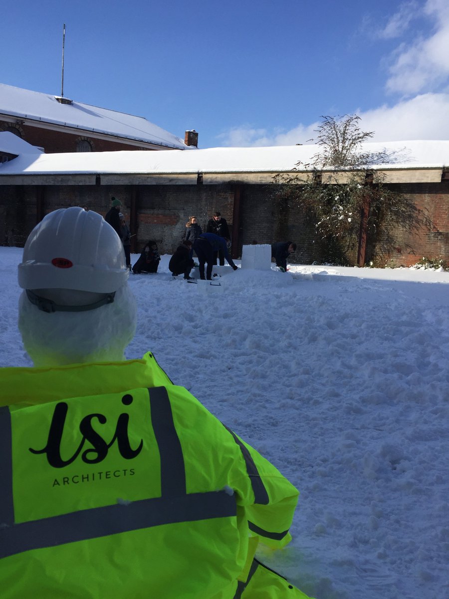 Architects don't do snowmen. We do Snowcastles, and of course a snow-architect to oversee proceedings. Recognise it @norwichcastle? #Snowmageddon #snowday #snowday2018 #norwichsnow #BeastFromTheEast <a href="/EDP24/">Eastern Daily Press</a>