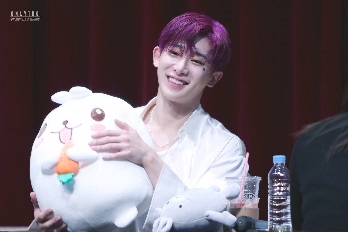 only1HO's tweet photo. 🎂생일축하해 원호야 🎂
오늘 하루 누구보다 행복하고 사랑 넘치는 생일이 되길 바래💕 태어나줘서 고마워❤️#301WONHODAY #HAPPYWONHODAY
@OfficialMonstaX https://t.co/TykTBzh2DS