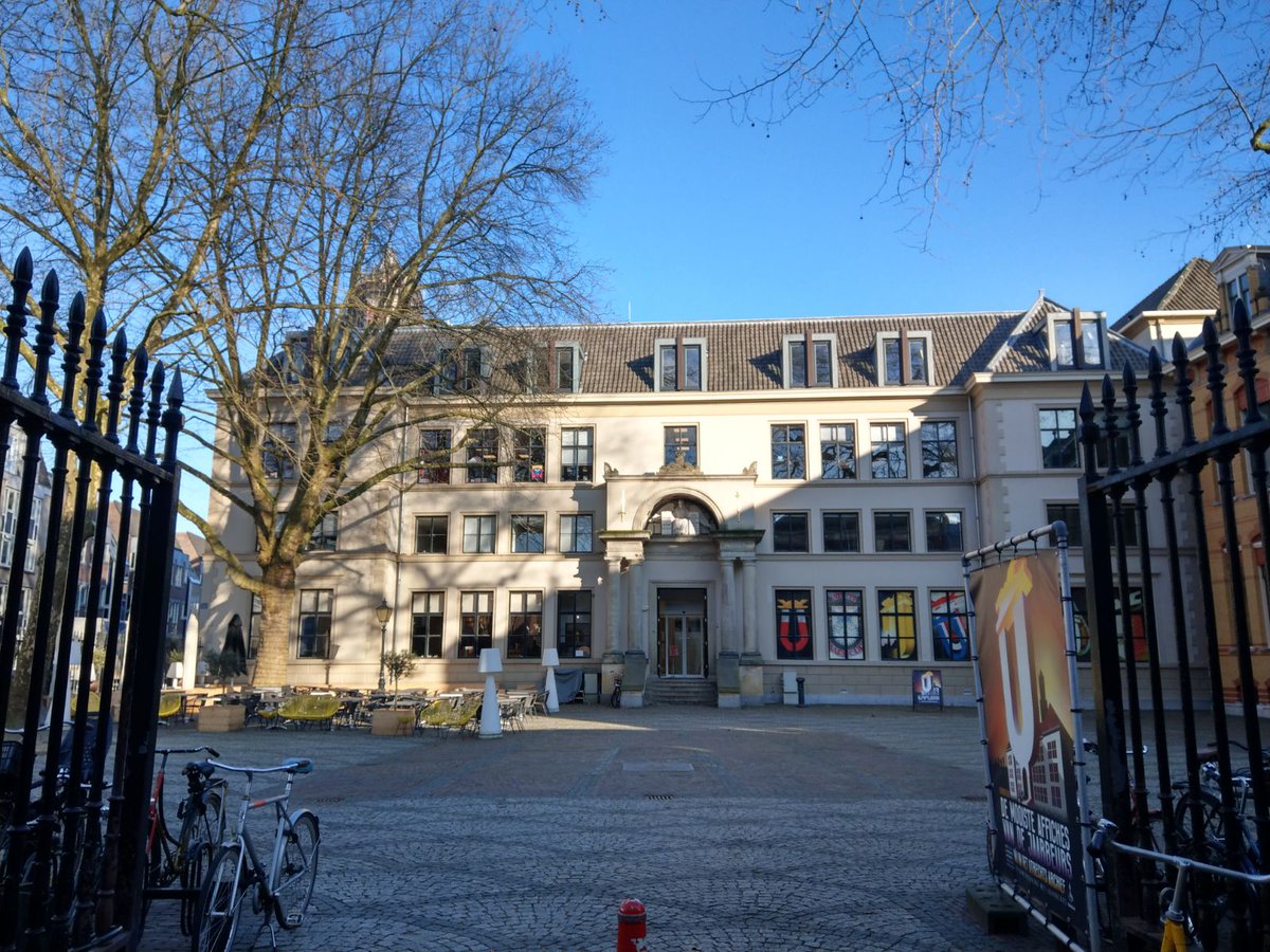 Wil jij getuige zijn van een toffe avond vol ideeën voor onze stad? Deze prachtige plek (<a href="/DeRechtbank030/">De Rechtbank</a>) is de locatie voor onze vijfde pitch avond op dinsdag 20 maart. Toegang is gratis en de deuren gaan om 19.30 uur open! Meer info via: awesomeutrecht.nl.
