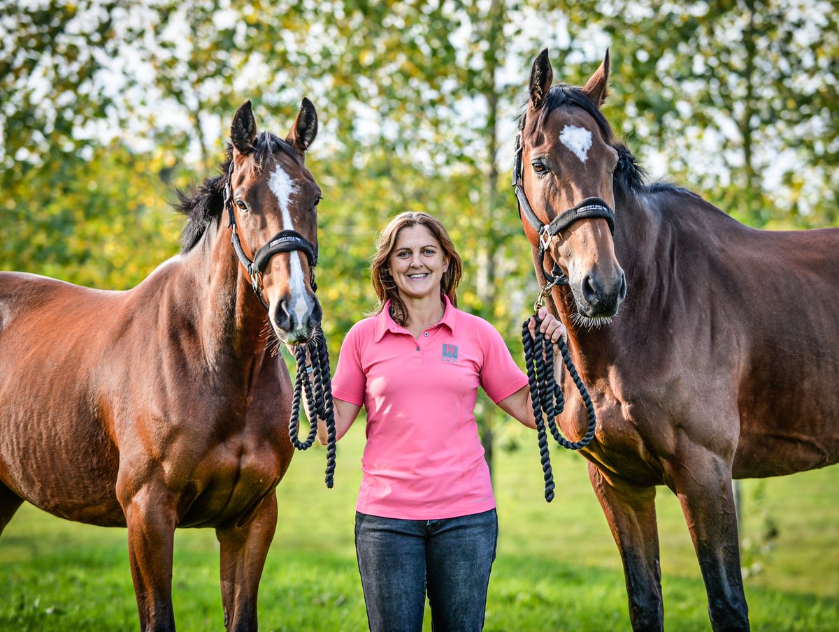 WalnutHillVets's tweet image. Our wonderful practice partner and much loved vet in the area Bridget who was nominated for @PetplanEquine vet of the year awards this year (with her fave P2P horses Derksen &amp;amp; KT) #vetoftheyearnominee #WCW #practicepartner #topvet #sunnyday #welovewhatwedo #teamwork