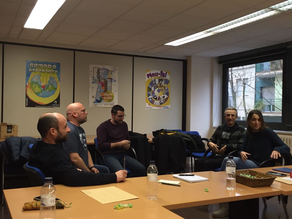 Dia de feina intensíssima amb els equips de les obres socials. Formació en comunicació. Gràcies, <a href="/ASGabella/">Associació Gabella</a>, <a href="/ceobrialles/">Centre Obert Rialles</a>, <a href="/CCPinar/">Associació Compartir</a>, <a href="/COCalidoscopi/">Calidoscopi</a>, #Paidós, #LlarChampagnat.