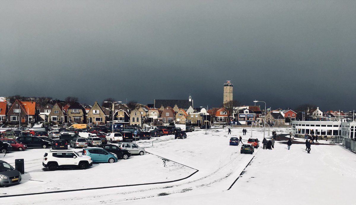 hiddemafoto's tweet photo. Het leek wel de Noordpool bij aankomst op #terschelling https://t.co/AGSxWwBoZn
