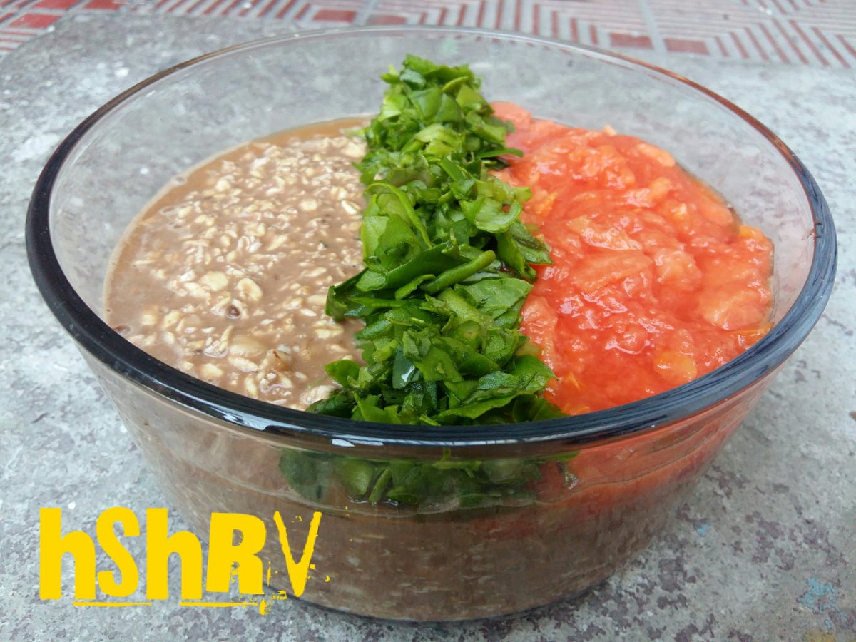 headscarfhrv's tweet photo. 'Popeye meets Papaya' - chocolate overnight oats with fresh New Zealand lettuce and papaya. Weird combo but TASTE soooo good!
https://t.co/9BmouZgXFS
#OvernightOats #Breakfast #RawBreakfast #Chocolate #Spinach #Papaya #Oats #GreenLeafyVegetables #ChocolateOats #Raw #HealthyEating https://t.co/INWI6VXc1y