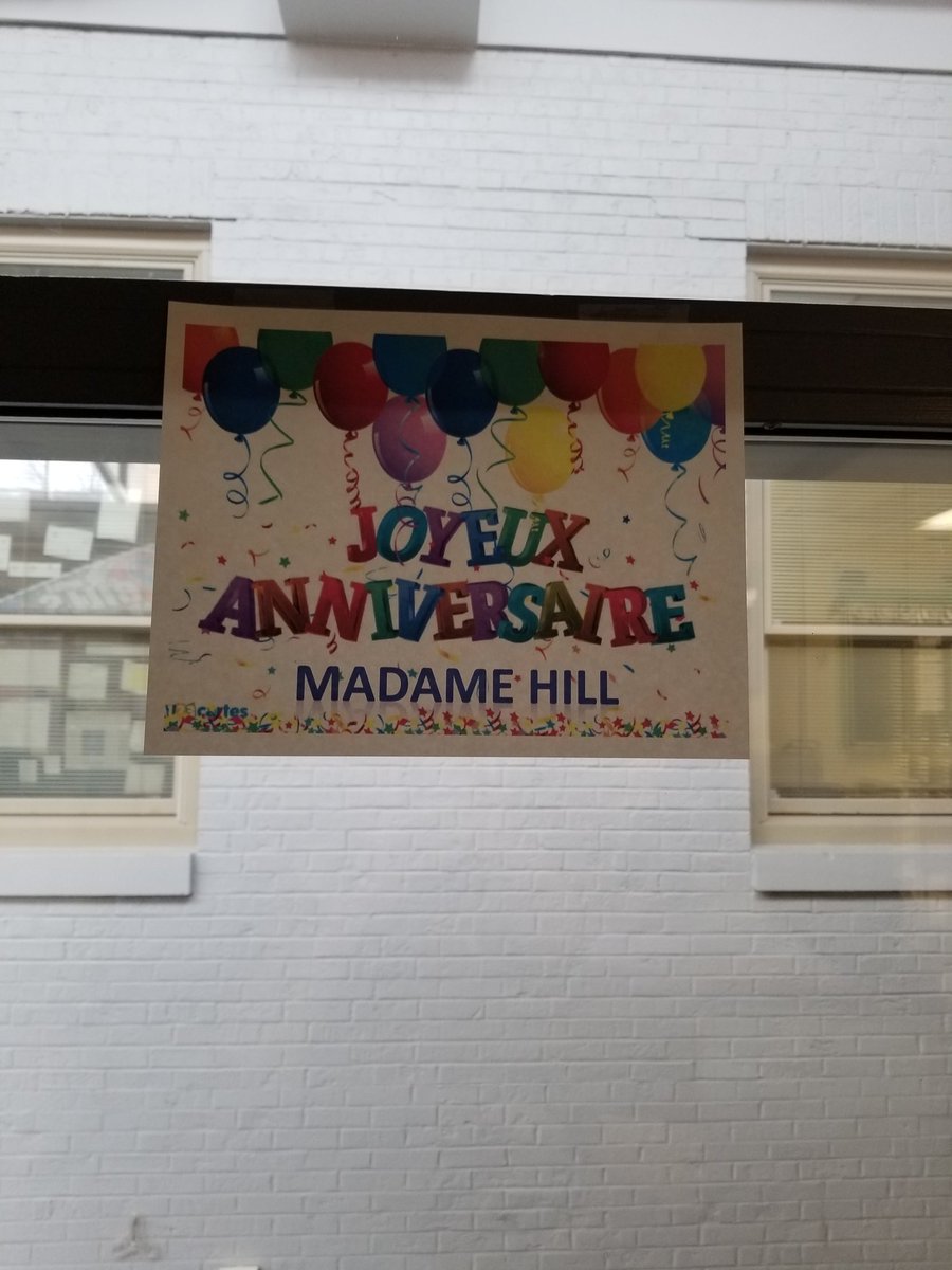madame_hill's tweet photo. So blessed with thoughtful colleagues and students! Merci @profdefrance #ItsWorthIt @WKHSWolves https://t.co/MMee6RTV8X