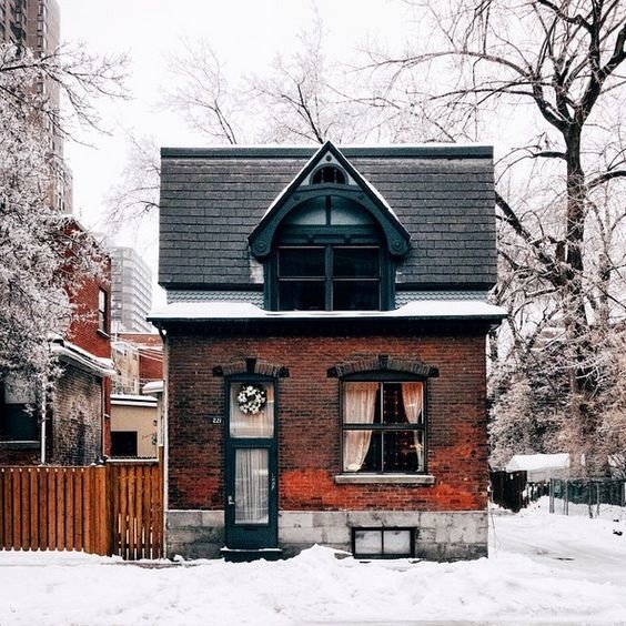 getsocialagent's tweet image. The coziest city home we ever did see! #REtools #realtortips #homes #sellinghomes #leadgen #makingcalls #sales #realtorlife #homesales #...