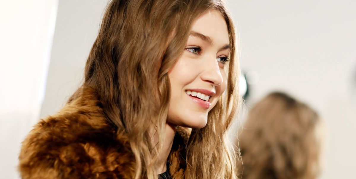 BazaarUK's tweet photo. 7 tricks for more natural looking make-up https://t.co/KtMO4M2EoS https://t.co/4Uu3vKOlHK