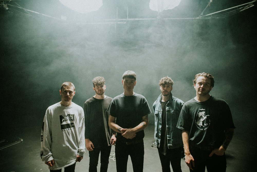 amazingradio's tweet photo. Before 9pm with @EliseCobain: new tracks from @TrashLifeBand @stoptherainuk @porshyne @forth_wanderers &amp; @BSTNMNR.
Listen in! https://t.co/YYpVRex8RV https://t.co/7M1rn6mNZz
