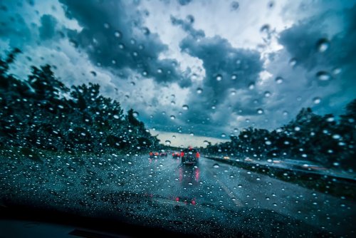 MinsterSheff's tweet photo. Safeguard your delivery from wet weather. Simply ask the branch when ordering for a protective covering to ensure your products aren't damaged during a downpour ☔ Contact your local Minster branch here  https://t.co/rijGhYGbFR https://t.co/TsSmiJbFSw