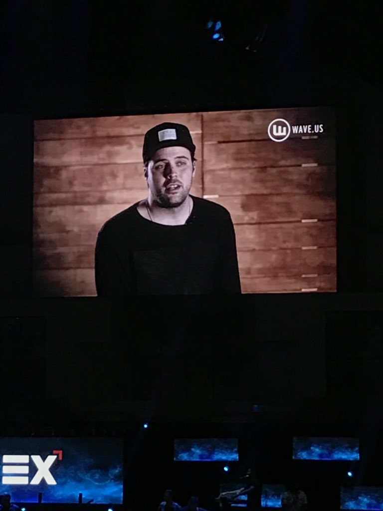 abbfly's tweet photo. @IAMTMarshall is that you at #exponential ? Jk. Just your relative. https://t.co/RAEwSLbIuy