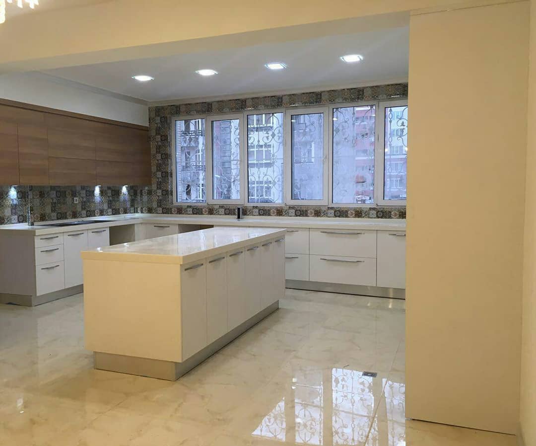 KitchenSina's tweet photo. یک آشپزخانه مدرن بدون کابینت کامل نیست، زیرا تنها وسیله ای است که شما در آشپزخانه خود تجهیزات را در آن نگه داری می کنید.
MDF cabinet is popular in Europe and United https://t.co/9f79pd4wKS matter what your budget, a clean, modern cabinet kitchen can be yours. https://t.co/fsE3sxTAOT