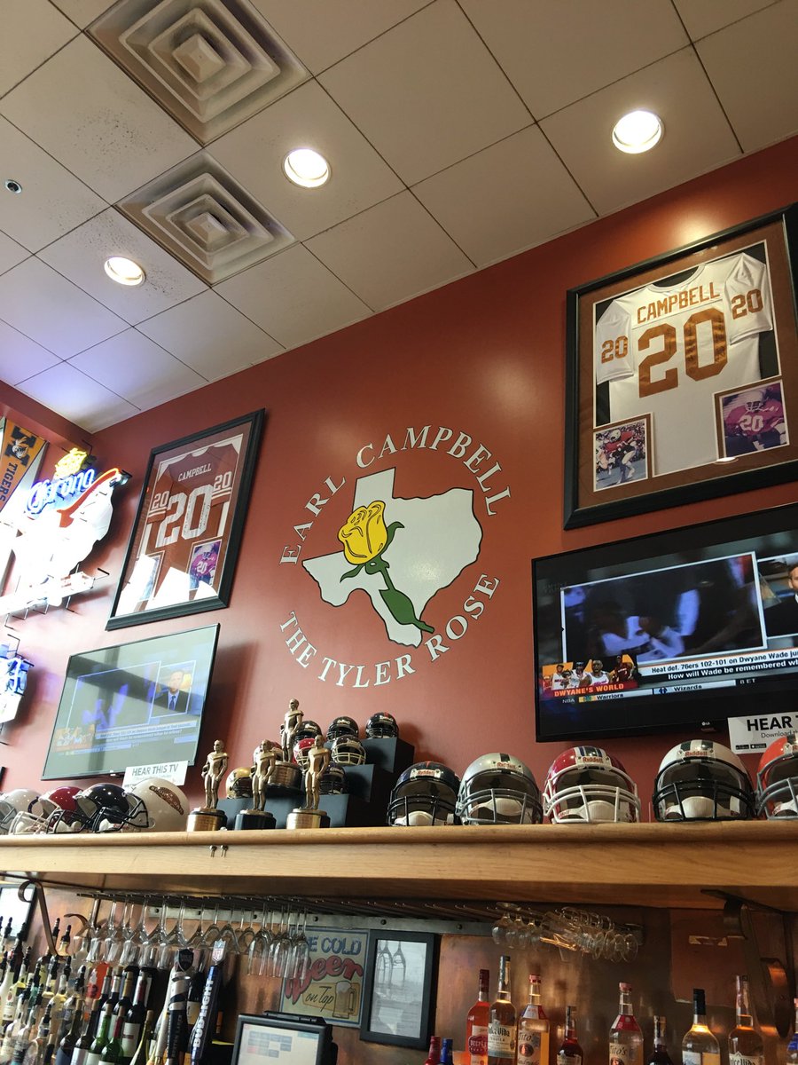 TXNinTENN's tweet photo. I rarely have an opportunity to visit #home. And while I'm a decent ways away still, I happened upon a piece of it today. #yellowroseoftexas #Tyler #Rtime2018 #AustinTexas #earlcampbell https://t.co/hQoCuByGew