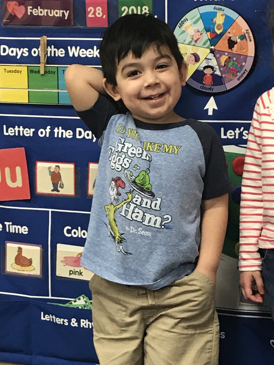 Modeling for our Dr.Seuss pictures! You go E! #PS #littleroos #DrSeuss