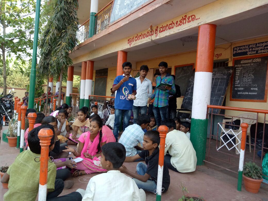 dcseLEAD's tweet photo. LEADer Anand Uppar from KLE SCP college, #Mahalingpur
conducted quiz competition for rural students. Around 50 students participated & also prizes were given to them as a means of encouragement.
#LEADCampus
#Karnataka
#LEADKarnataka https://t.co/ppE6HRCDVA