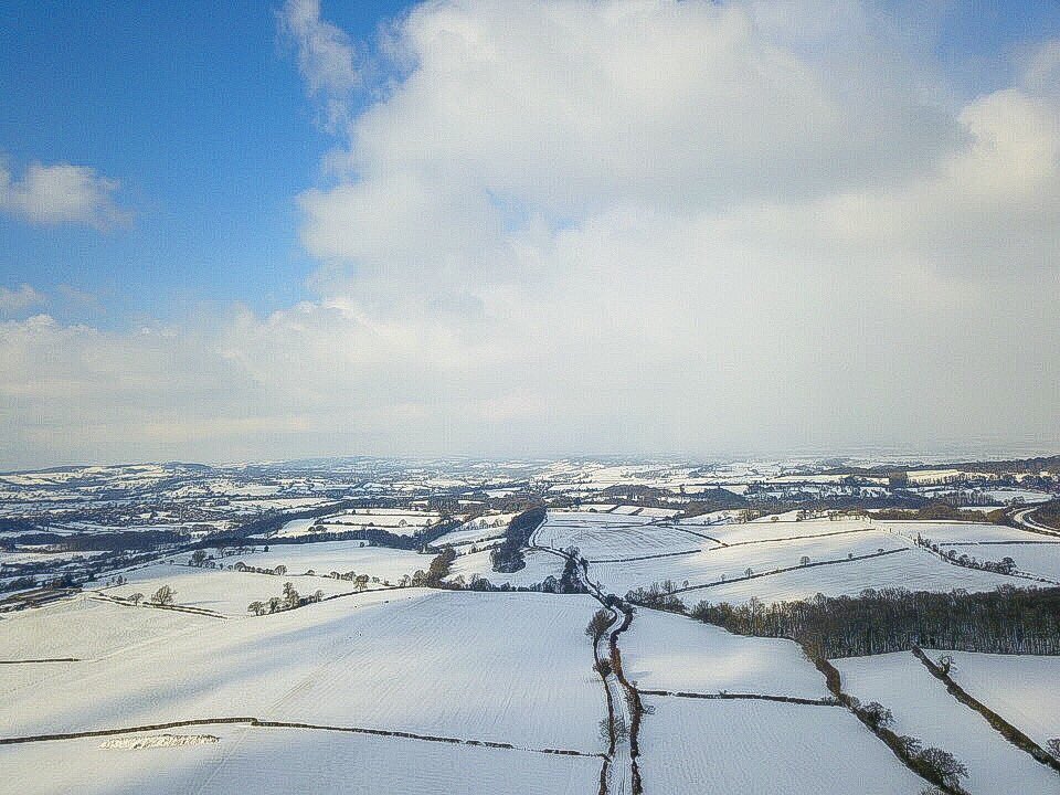 Flying high above Derbyshire and making the most of the weather <a href="/Derbyshire/">Derbyshire</a> #Derbyshire <a href="/bbcemt/">BBC East Midlands</a> #landscapephotography #BeastFromTheEast #snowday2018