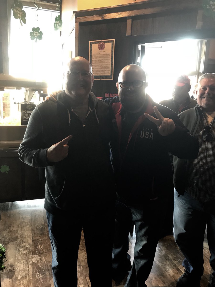 winkinglizard's tweet photo. A look into our new location in Reynoldsburg and our opening day yesterday! Thank you all for being apart of it, making it a huge success! We are so happy to finally be in this wonderful community! #LizardNation #LizardStrong https://t.co/SWObu4q2Wc