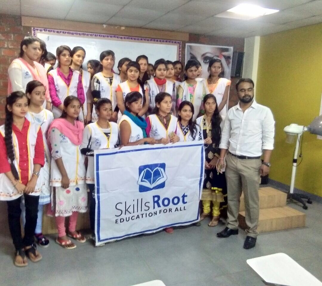 SkillsRoot's tweet photo. #PMKVY Assessmemt of Beauty Therapist Trainees at Bhopal @dpradhanbjp @AnantkumarH @MSDESkillIndia @RajeshAgrawal94 @NSDCINDIA @bnwssc @KapdiSanjay https://t.co/ifa0zzNpES