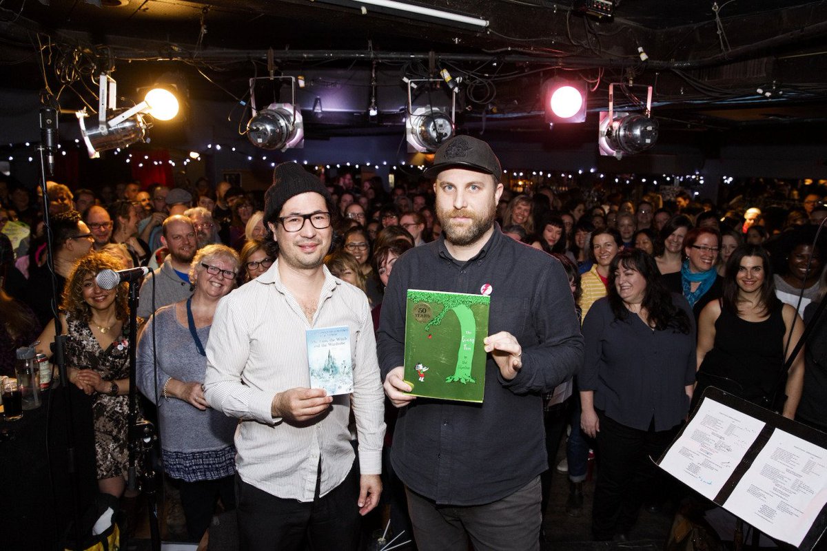 AGoodBookDrive's tweet photo. TONIGHT our pals @choirchoirchoir want you to sing #Queen's Crazy Little Thing Called Love @ClintonsTavern with them!
Doors 7pm, singin' at 8pm!
AND you can bring your new or gently used children's books to donate to #agbdTO to C!C!C! tonight📚❤️🎶 https://t.co/KoUE7KoYLz