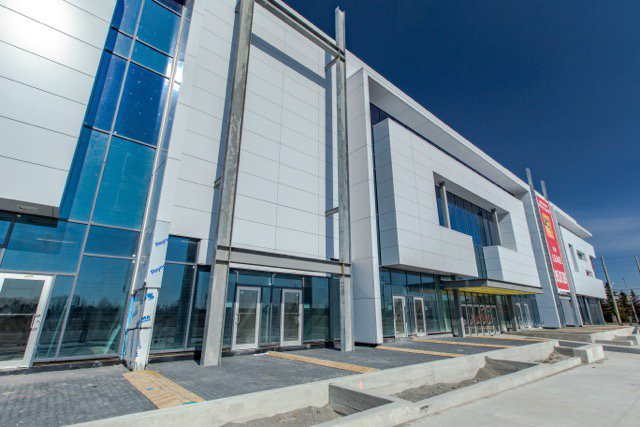 FortressRDI's tweet photo. King Square in Markham is almost complete! Check out the latest pictures of the project completing this year #FortressProjects https://t.co/KRWElpM8PQ