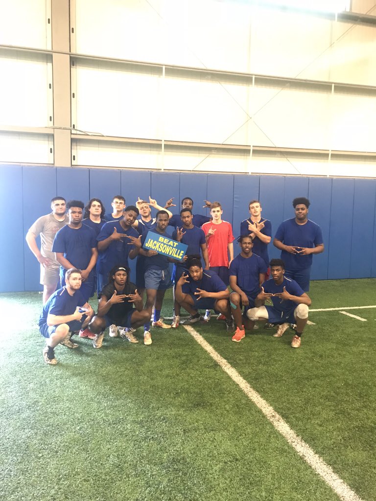 eddiemilner1's tweet photo. Yesterday we took on Jacksonville!!! We Won the day! #EarnTheH #Bootcamp #LionMaker https://t.co/XEkK9vtXAO