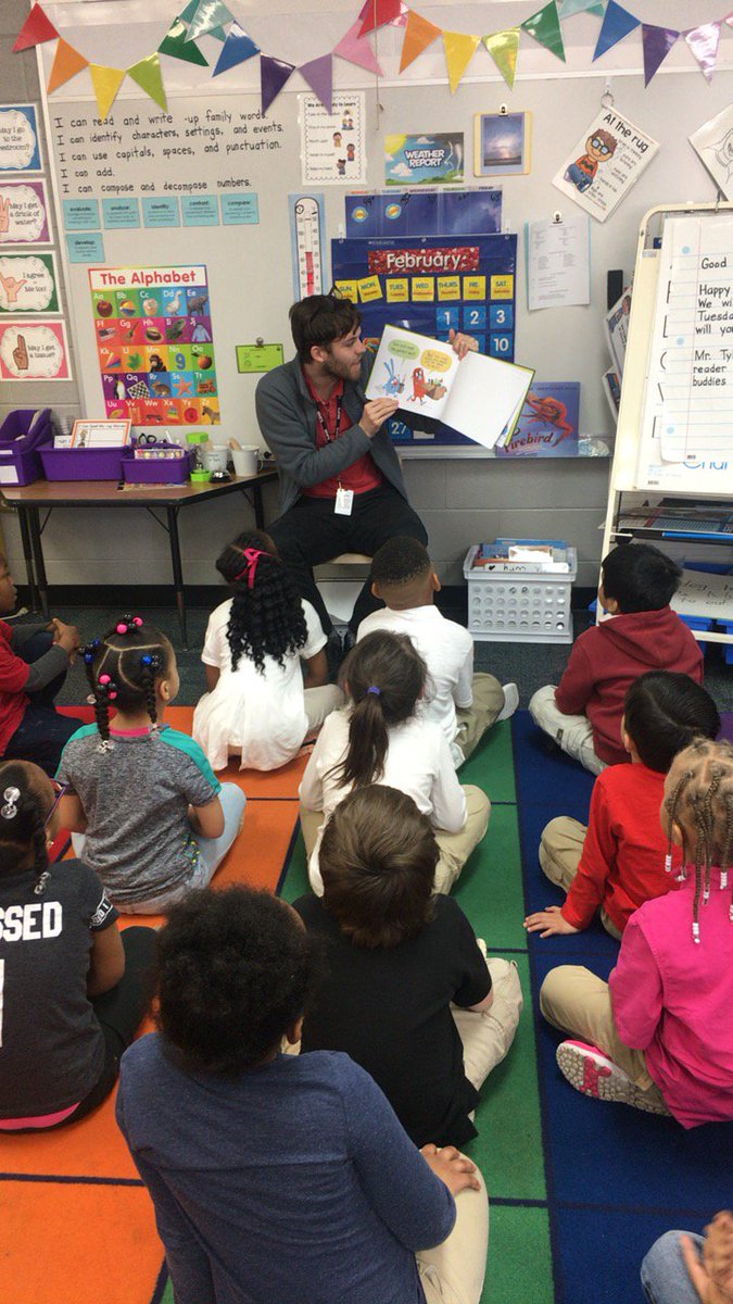<a href="/MNPSReads/">MNPS Reading Clinics</a> staff celebrating "Read Me Week" with friends from Miss Godshall's Kindergarten class at <a href="/AmquiES/">Amqui Global Communications Magnet K-8</a>. Happy reading everyone!