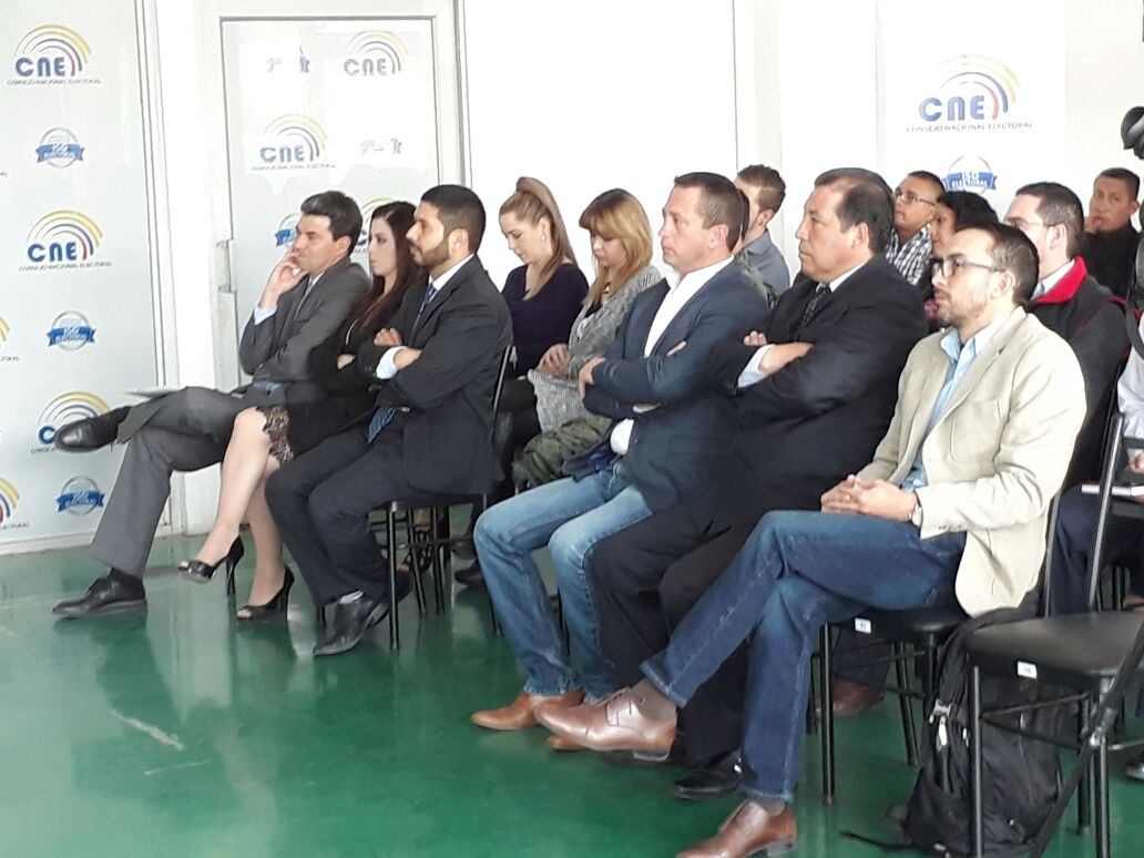 CPCCSAzuay's tweet photo. Delegado Provincial del #CPCCSAzuay Abg. @rordonez_CPCCS presente en la #RendiciónDeCuentas2017 del @CNEAzuay un mecanismo para dar a conocer a las y los ciudadanos  la gestión de las entidades públicas y privadas. https://t.co/xJ8kgmKNdL