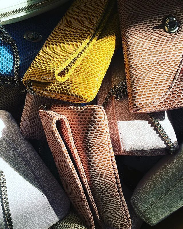 ShopSorial's tweet photo. Chasing the sun ☀️☀️☀️ #springvibes #bts #springcollection https://t.co/j0FElVmbIi https://t.co/le7Ij6d7Bs