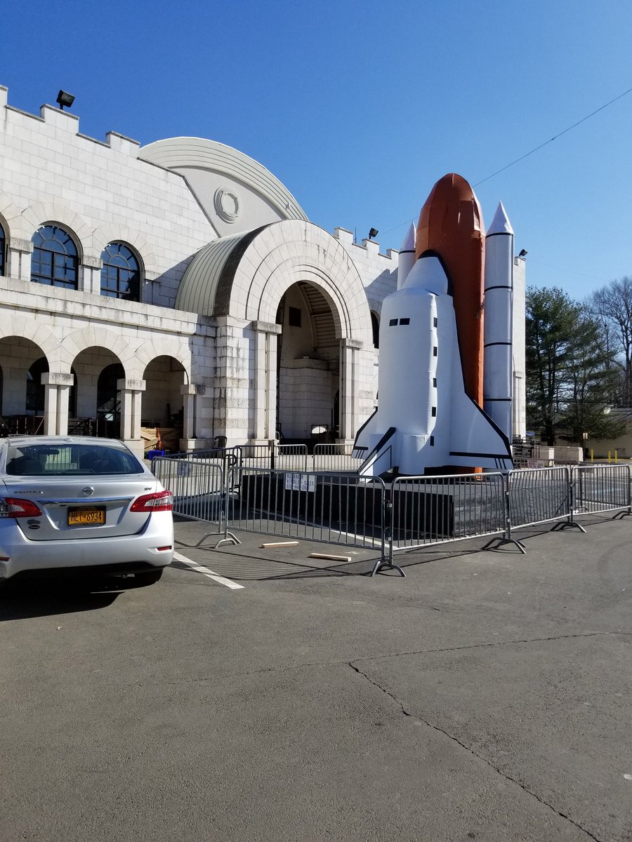 zishey's tweet photo. @elonmusk in a small town called New Square in upstate new york, built by teenagers inspired by you #SpaceX #ElonMusk https://t.co/2Pp573ajm5