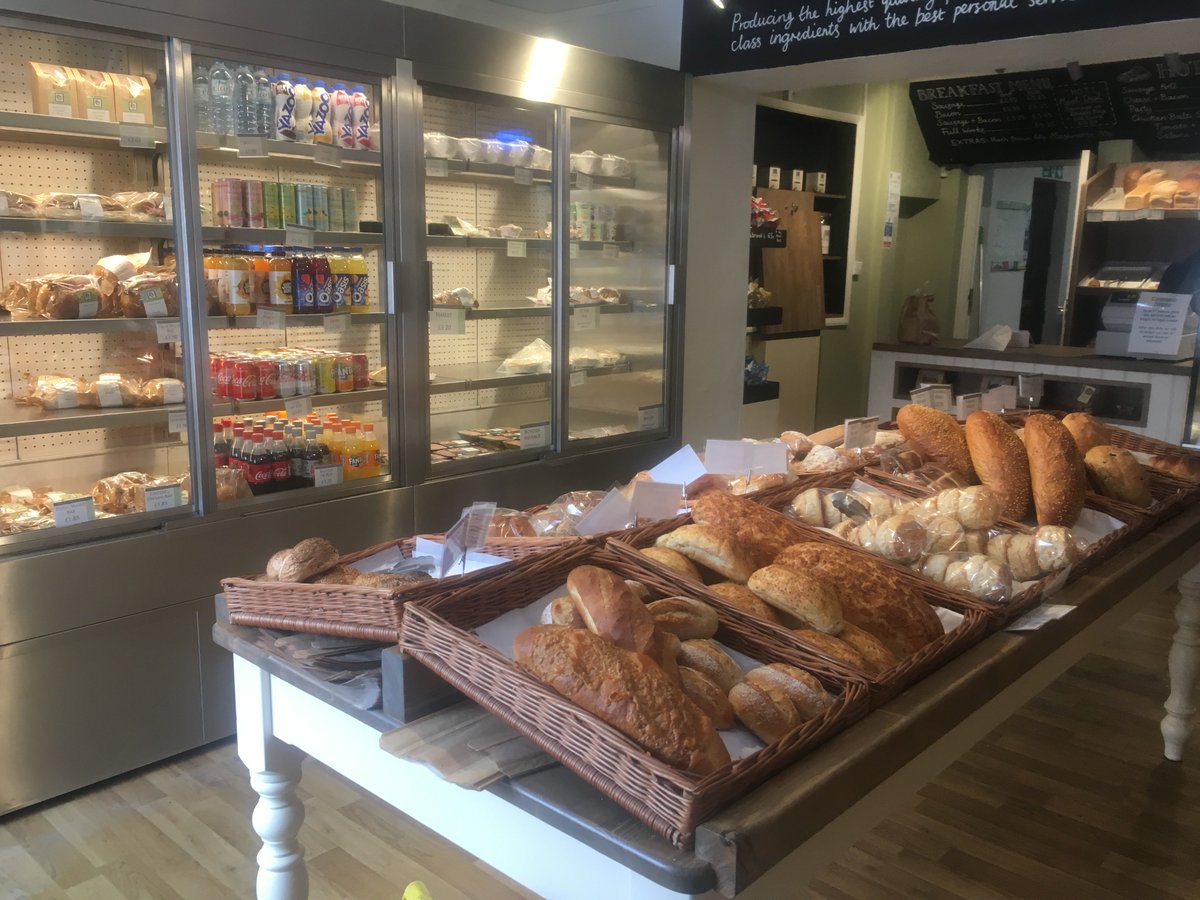 FulbeckGardens's tweet photo. Loving the #newlook @WelbournesB ! Our guests love your delicious baked goods in their #WelcomeHamper - only 10 mins from @FulbeckGardens #specialitybreads #cakes #pastries #Lincolnshire #Chine & #plumbread #jams #chutneys & #oils @visitlincoln @lincsecho @LoveFoodLincs https://t.co/7PNoLfkjAs