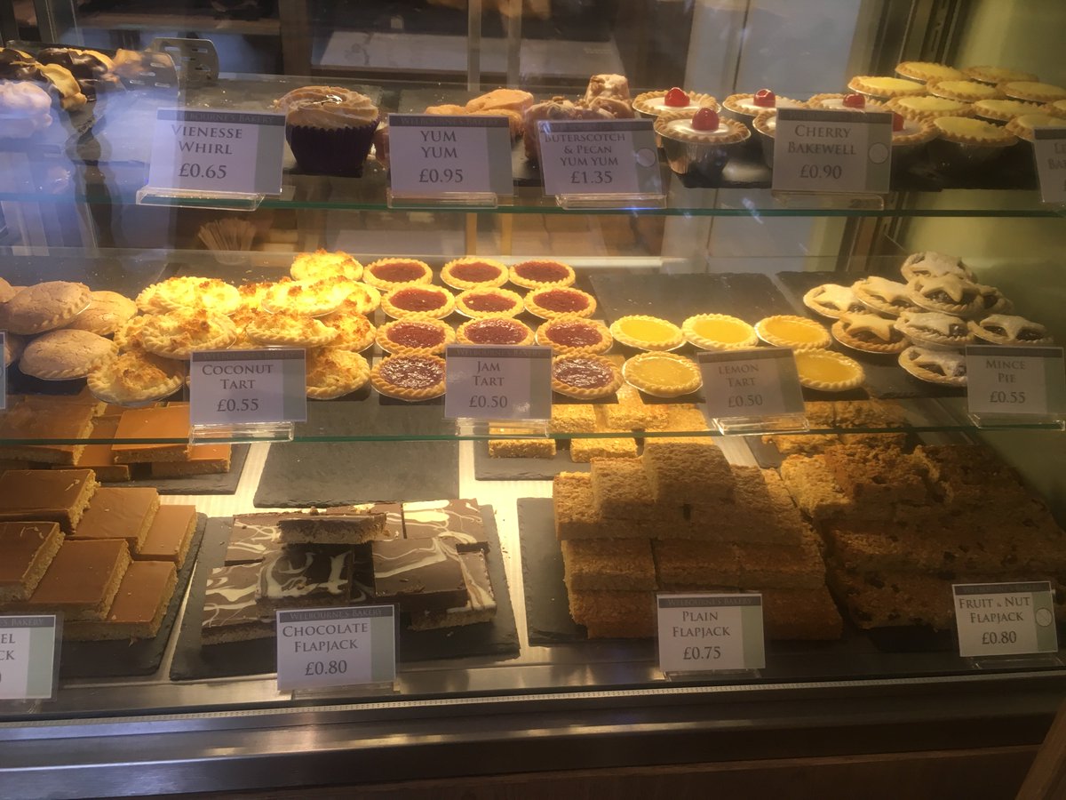 FulbeckGardens's tweet photo. Loving the #newlook @WelbournesB ! Our guests love your delicious baked goods in their #WelcomeHamper - only 10 mins from @FulbeckGardens #specialitybreads #cakes #pastries #Lincolnshire #Chine & #plumbread #jams #chutneys & #oils @visitlincoln @lincsecho @LoveFoodLincs https://t.co/7PNoLfkjAs