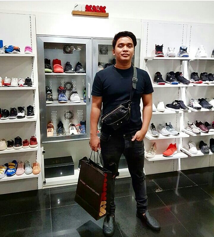 Soppingtime dulu ya <a href="/bangbily/">Billy Syahputra</a>