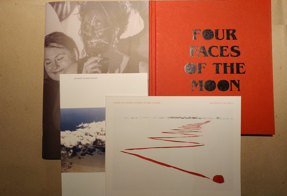 gruntgallery's tweet photo. We want to offer you 4 books for $45 instead of $68 for from our latest #Indigenous #art #artist projects: #CallResponse @callresponseus; #FourFacesofTheMoon @spottedfawnart; Journey to Kaho'olawe @TuyTanat; Ungalaq @maureengrubin in our book bundle here: https://t.co/PQJFpby57q https://t.co/zWCQ8CBpGb